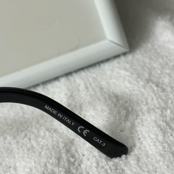 Saint Laurent Studded Sunglasses Brand New - Picture 10 of 15